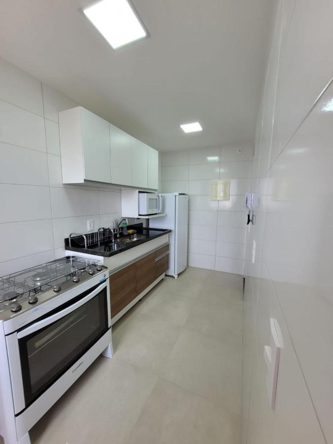 Apartamento Na Praia Do Morro- Guarapari, De Frente, Varanda Ampla, Duas Quadras Da Orla Da Praia Ngoại thất bức ảnh