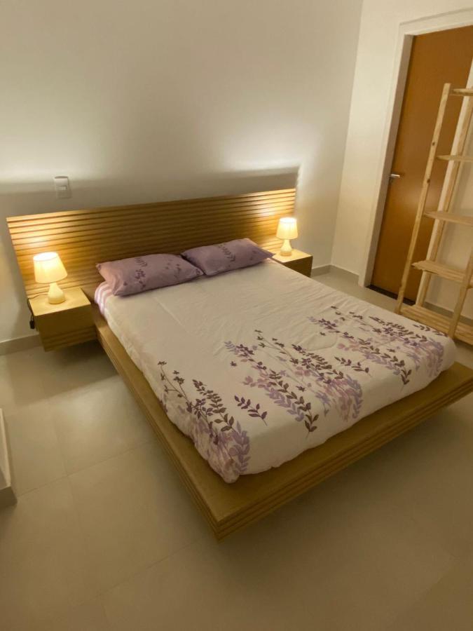 Apartamento Na Praia Do Morro- Guarapari, De Frente, Varanda Ampla, Duas Quadras Da Orla Da Praia Ngoại thất bức ảnh