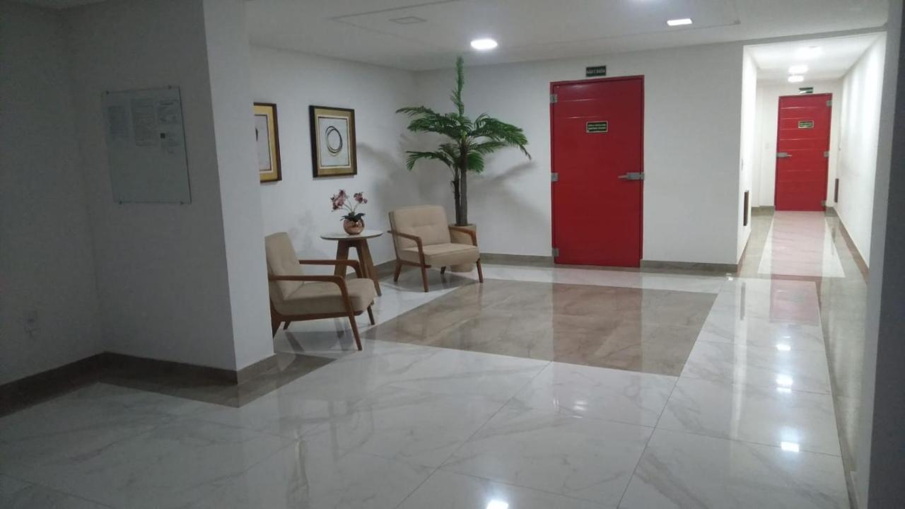 Apartamento Na Praia Do Morro- Guarapari, De Frente, Varanda Ampla, Duas Quadras Da Orla Da Praia Ngoại thất bức ảnh